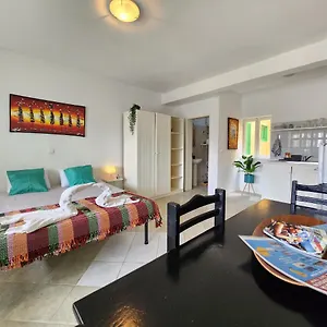  Appartement Cozy Close To The Beach!